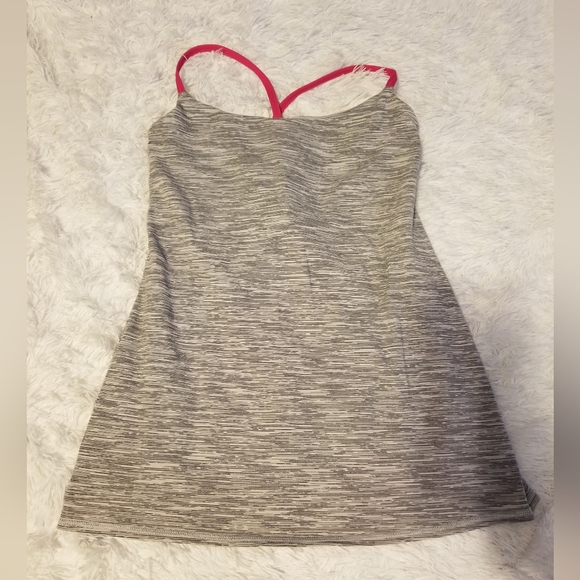 Lululemon Tank Top Strappy Back Shelf Bra Abstract Striped Color Light Gray/Pink - Picture 1 of 6